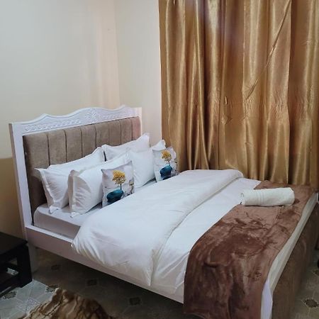 לינה וארוחת בוקר Syokimau Gloria House מראה חיצוני תמונה