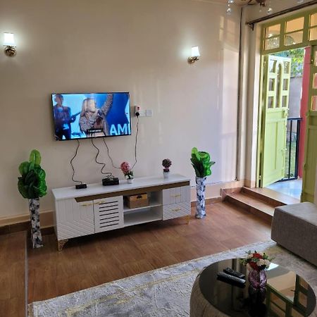 לינה וארוחת בוקר Syokimau Gloria House מראה חיצוני תמונה