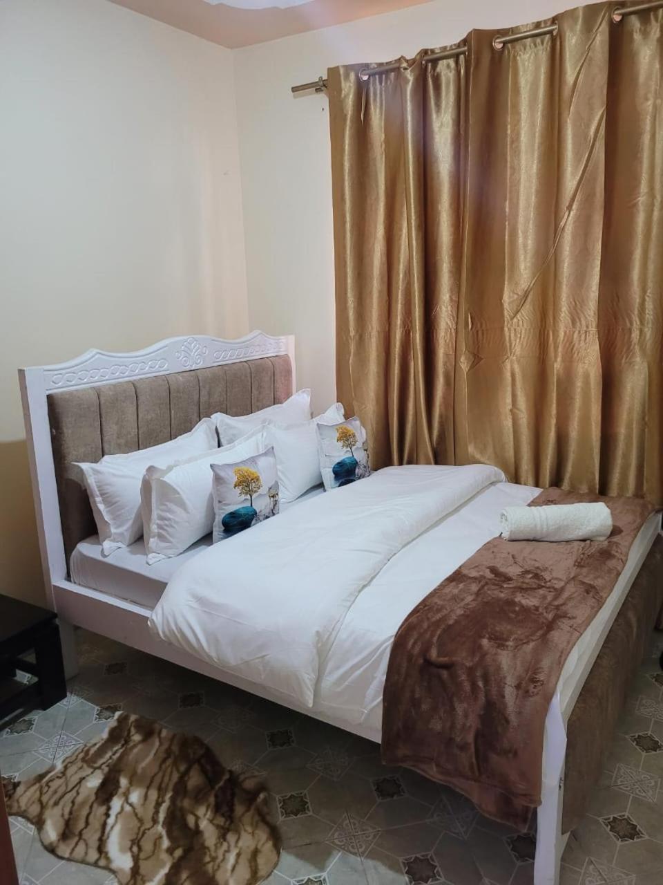 לינה וארוחת בוקר Syokimau Gloria House מראה חיצוני תמונה