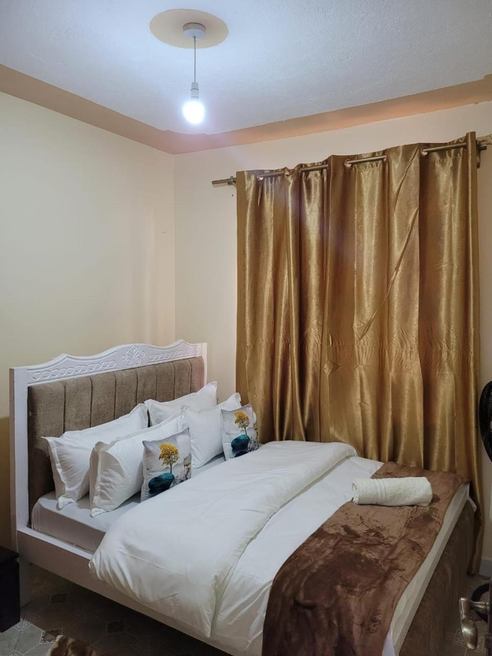 לינה וארוחת בוקר Syokimau Gloria House מראה חיצוני תמונה
