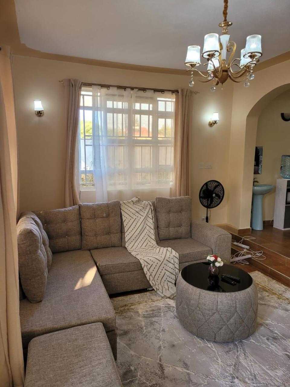 לינה וארוחת בוקר Syokimau Gloria House מראה חיצוני תמונה